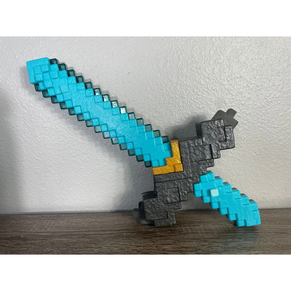 Minecraft Diamond Sword Pickaxe Transforming Toy Mattel 2 in 1 Role‎ Play
